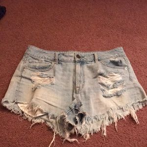 American Eagle Festival High rise shorts